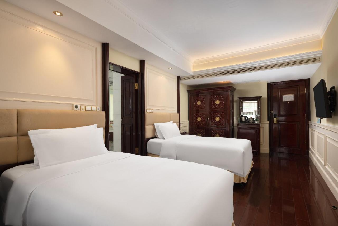 Crowne Plaza Hotel & Suites Landmark Shenzhen By Ihg - Nearby Luohu Border, Indoor Heated Swimming Pool, Complimentary Welcome Drink Ngoại thất bức ảnh