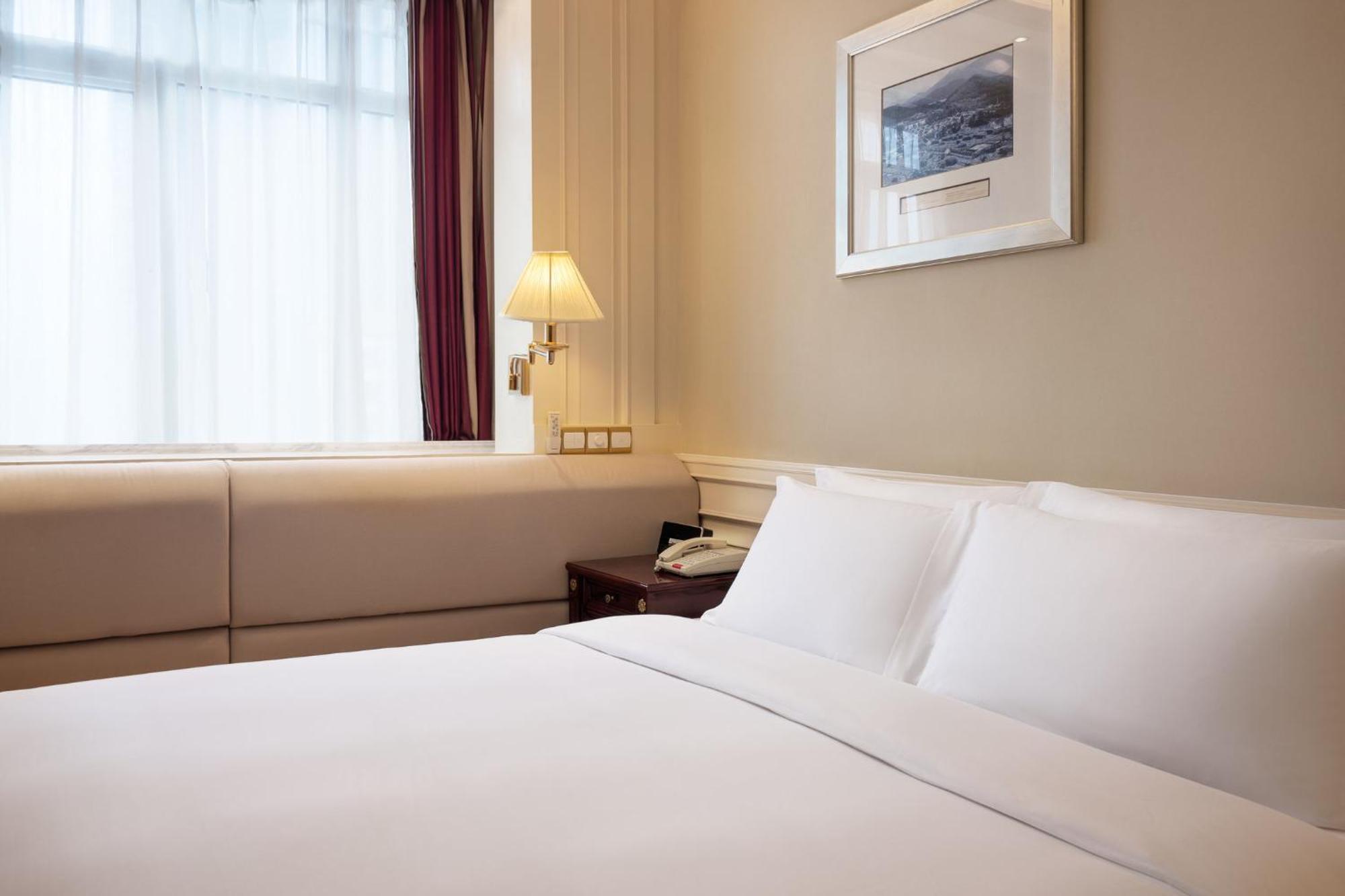Crowne Plaza Hotel & Suites Landmark Shenzhen By Ihg - Nearby Luohu Border, Indoor Heated Swimming Pool, Complimentary Welcome Drink Ngoại thất bức ảnh